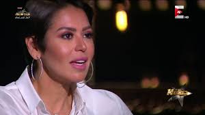 مساء أمس، إثر إصابتها بالتهاب رئوي، عن عمر يناهز الـ82 عاماً. Ø±Ø­Ù„Ø© Ù„Ù‚Ø§Ø¡ Ø§Ù„Ø®Ù…ÙŠØ³ÙŠ Ù…Ø¹ ÙƒØ±Ø© Ø§Ù„Ù‚Ø¯Ù… ØªÙƒØ±Ù‡Ù‡Ø§ ÙˆÙ†Ø§Ù…Øª Ø®Ù„Ø§Ù„ Ù…Ø´Ø§Ù‡Ø¯ØªÙ‡Ø§ Ù„Ù€ Ø£ÙˆØ³Ù‡ ÙÙŠ Ø§Ù„Ù…Ù„Ø¹Ø¨ Ø§Ù„Ù…ØµØ±ÙŠ Ù„Ø§ÙŠØª