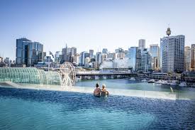 Darling harbour ini memang salah satu tempat yang nggak pernah sepi dari kebahagiaan di kota sydney. Pemandangan Di Sydney Australia Yang Buat Anda Terpegun Tripjalan