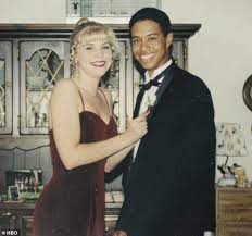 But woods left california in 1994 to attend stanford university, whilst dina stayed close to home to attend community college. Tiger Woods High School Girlfriend Recalls How The Golfer Dumped Her By Letter Daily Mail Online