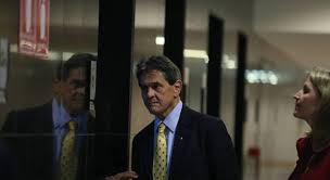 Jefferson foi preso em um de seus endereços no interior do rio de janeiro, de acordo com uma das fontes, depois da polícia federal fazer operações de busca e apreensão em diversos endereços. Lifvnxyxxsyyym