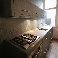 geheel betegelde keuken koosjan van der velden architect haarlem keuken keukenkastjes wanden