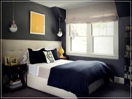 Youth Bedroom Decorating Ideas And Photos Teenroomdecorating Teenroomtrends Bluebedroomdecor Blue Bedroom Walls Modern Bedroom Furniture Blue Bedroom Decor