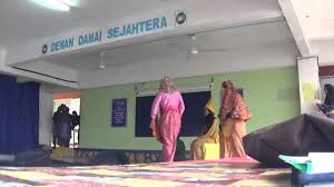 Manajemen kepala sekolah dalam peningkatan profesionalisme keberhasilan manajemen suatu lembaga pendidikan sangat tergantung pada kepemimpinan kepala melalui empat kompetensi guru, yaitu kompetensi pribadi, kompetensi pedagogik, kompetensi sosial. Bahasa Melayu Bahasa Malaysia Pmr Spm Komsas Tingkatan 4 Prosa Tradisional Kepimpinan Melalui Teladan