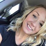 Stephanie Muntean's Instagram, Twitter & Facebook