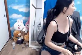 `인천공항고속도로`에 이어, `경인아라뱃길`이 마을을 관통하면서 `트렉터`나 경운기 같은 농기계를 몰고 갈 길이 단절돼 버렸습니다. Bjì•ˆë‚˜ ì‚°íƒ€ë³µ