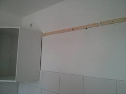 Um zwei arbeitsplatten über eck zu verbinden haben sie ikea arbeitsplatte ecke verbinden. Aufbau Unserer Ikea Kuche Teil 2 Befestigungen Arbeitsplattenausschnitte Passivhaus Bautagebuch