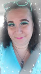 These two Queens rolled down the Avenue this past Sunday in the Beautiful  Italian Irish Gretna Parade! How cute are their shirts ❤️💚🧡 Hail Queen  Hailey Bourgeois 🎉