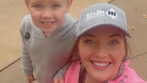 Fundraiser for Lexanne Redman by Candice Yates : Support Lexanne during her  surgery and recovery