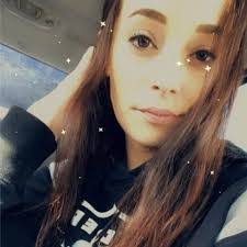 Chelsea Buck's Instagram, Twitter & Facebook