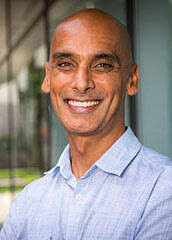 Leveraging asymmetry in student's prior knowledge through peer learning  exercises