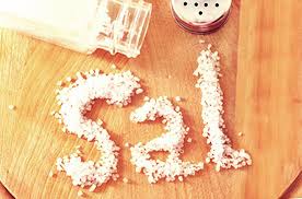Resultado de imagem para A OrganizaÃ§Ã£o Mundial da SaÃºde recomenda o consumo mÃ¡ximo de 2 g de sÃ³dio por dia, o equivalente a 5 g de sal de cozinha.