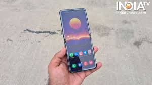Samsung galaxy s10 plus price in nepal: Samsung Galaxy Z Flip 3 Might Get A Dual Punch Hole Camera Setup Technology News India Tv