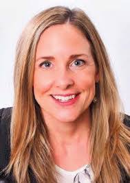 Lenora Buck's Instagram, Twitter & Facebook