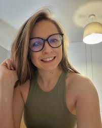 Hello, the owner of the most beautiful smile