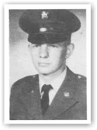 Fleurs pour Sgt Robert Eugene “Dutch” Bowman