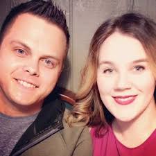 Danielle Strong (@danim013)