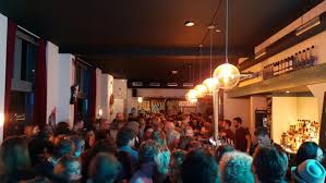 Douwe and duncan opened up about being bi. Douwe Bob Opent The Fool Bar In Oost Mytravelboektje