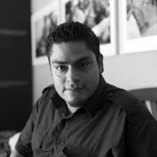 Oscar Leiva es un fotógrafo de #ElSalvador y fundador de una agencia de  fotografía y video documental. Ha estado trabajando con CRS desde 2011,  documentando proyectos en 16 países diferentes de Latinoamérica