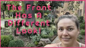 The Front Yard Looks TOTALLY Different! 👀// How & When To Cut Back Allium!  🟣