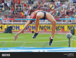 Ett ben på knä + ett utsträckt. Stockholm Sweden Image Photo Free Trial Bigstock