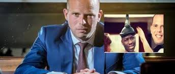 Theo francken (born 7 february 1978) is a belgian politician who has been a member of the chamber of representatives since 2010. Roberto Salvador Auteur De La Video Polemique Retweetee Par Francken Une Approche Par L Absurde Rien De Raciste Sudinfo Be