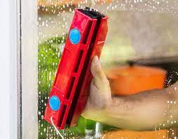 This is a guide about cleaning windows inside and out. Glide Through Window Cleaning By Washing Both Sides At Once The Gadgeteer