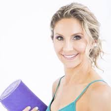 Michelle James (@zoniyogi)