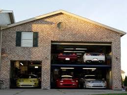 Where Did I See That Double Decker Garage Nissan Datsun Zcar Forum Nissan Z Forum 240z To 370z Man Garage Garage House Garage