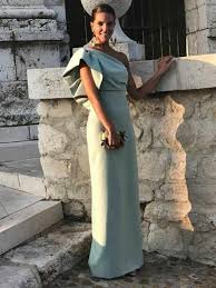 El verde es un color que siempre favorece, tanto a chicas de piel clara, o a chicas de piel más. Vestidos Largos Para Bodas De Tarde Blog De Mariquita Trasquila