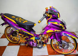 Modifikasi vixion 2017 warna biru banyak cara yang orang lakukan untuk memperoleh hasil maksimal dalam pembuatan modifikasi kendaraanya. Jupiter Z Ungu Modif Motor Kontes Vegafans Com