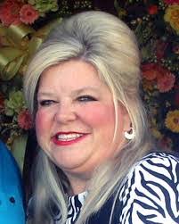 Robyn Dawson's Instagram, Twitter & Facebook