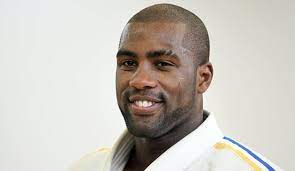 Teddy riner est même catégorisé en état d'obésité modérée en ayant un imc de 31,48. Teddy Riner Taille Poids Nombre De Medailles