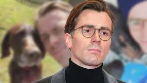 Johannes wimmer und seine frau clara waren bereits eltern einer tochter. Dr Johannes Wimmer Ehefrau Clara Erwartet Ein Baby 9 Monate Nach Tod Der Tochter Bunte De