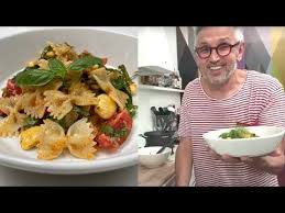 Pasta Fredda Con Erbe Aromatiche Pomodorini E Lupini Al Profumo Di Paprika Chef Bruno Barbieri Youtube Nel 2020 Cibo Etnico Pasta Fredda Ricette