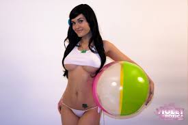 Violet Erotica - Hot Girls And Naked Babes at HottyStop.com Now