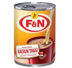 Susu pekat manis (sweetened condensed milk) susu asli penuh krim atau isian tersejat yang ditambah gula, kemudian dipanaskan sehingga sebatian menjadi pekat dan terkaramel. Susu Pekat In English
