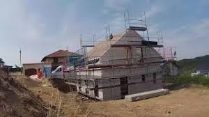 Based in žákavá is a subsidiary of dfh haus deutsche fertighaus holding ag, the largest prefabricated housing company in germany. Dfh Haus Massa Hausstellung Hausmontage Zeitraffer Timelapse Youtube