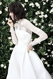 This hairstyle works well for short hair because the ponytail is low in the back and therefore you won't have to deal with short hairs in the back falling out. 30 Chic And Gorgeous Wedding Hairstyles For Short Hair