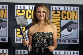 Natalie portman, урождённая натали́ хе́ршлаг, англ. Datei Natalie Portman 48470988352 Jpg Wikipedia
