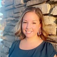 Lacey Dillard's Instagram, Twitter & Facebook