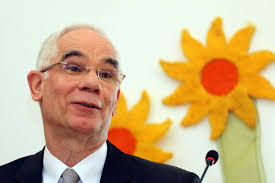 Zoltán balog (born 7 january 1958) is a hungarian calvinist bishop and former politician, who served as minister of human resources from 2012 to 2018. Gondolatvilagban Balog Zoltan Elkoszon De Sebaj