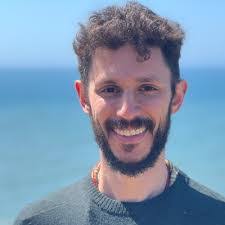 Demi Keller's Instagram, Twitter & Facebook