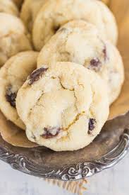 Enjoy grandma mcilmoyle's raisin filled cookies (source: The Gold Lining Girl Raisin Puffs Https Thegoldlininggirl Com Raisin Cookie Recipe Raisin Filled Cookies Desserts