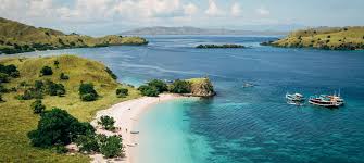 Flores island is a remarkable destination amidst the indonesian archipelago. Flores Komodo Islands Trails Of Indochina