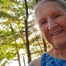 Cassie Quinlan's Instagram, Twitter & Facebook