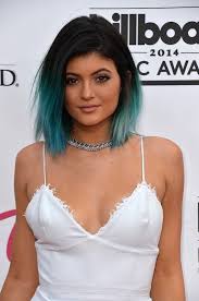 Kylie Jenner And Vanessa Hudgens Have Blue Hair But Who Wore It Better Kylie Jenner Blue Hair Blue Hair Pink Hair