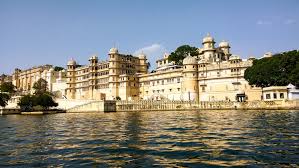 Nestled within the aravalli mountain range, city palace is located on the bank of lake pichola and is a palatial complex. City Palace In Udaipur Inside The Royal City Palace Of Udaipur Rajasthan