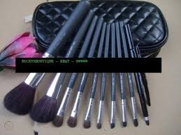 mac brush set makeup bag