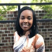 Ashlee Graves's Instagram, Twitter & Facebook