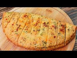 No Yeast Garlic Bread Recipe In Lock Down Eggless Without Oven Snack Reci In 2020 Garlic Bread Recipe Cheesy Garlic Bread Recipe Garlic Bread Recipe Without Oven